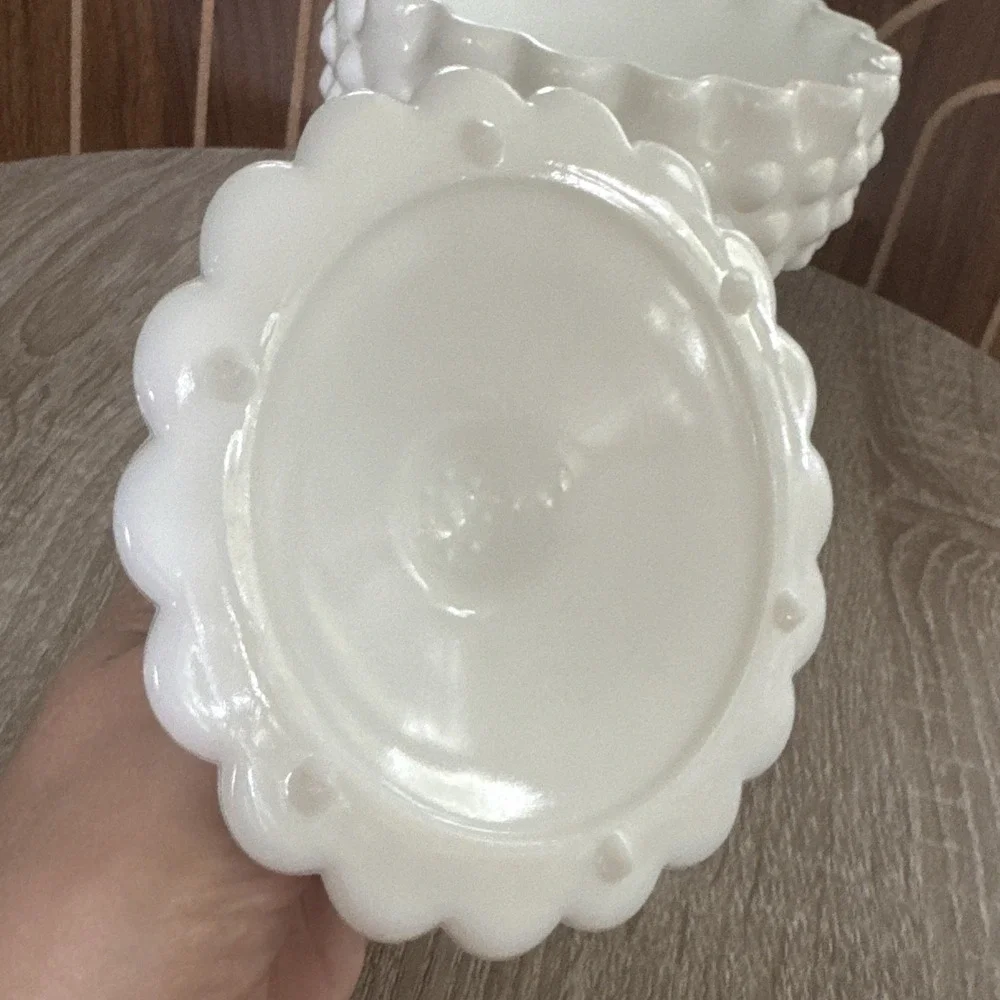 Fenton lovely vintage